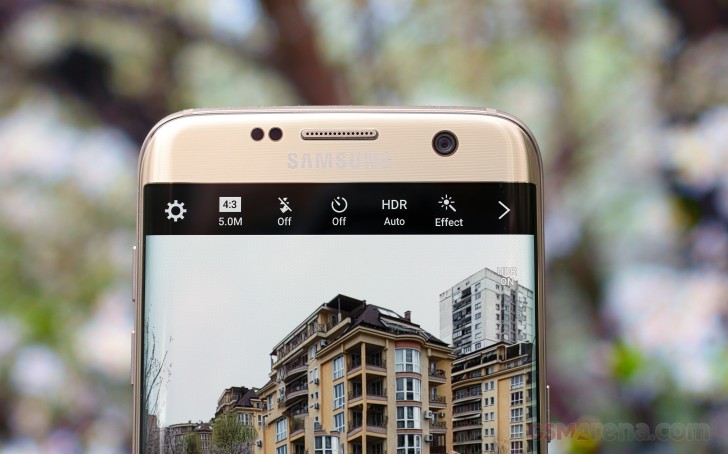全曲面屏設計：有傳 Samsung Galaxy S8 自拍鏡頭將加入自動對焦功能；或推出 5.7 和 6.2 寸屏幕版本！ 1