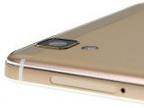 The Oppo R7s back is quite like the one on the R7 - Oppo R7s review