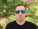 5MP iPhone 6s selfie - Apple iPhone SE review