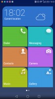 Simple homescreen with a tiled interface - Huawei Mate 8 review