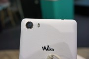 Wiko Fever Special Edition backs - Wiko Fever Special Edition review