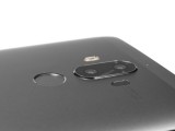 It barely protrudes from the back - LG V20 vs. Huawei Mate 9 review