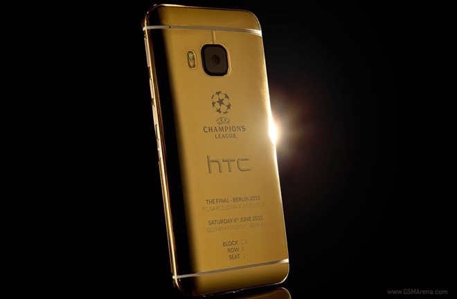  HTC celebrates the UEFA Champions League final with 24ct gold One M9
