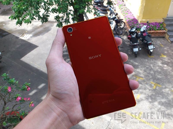 Xperia Z1 Red. xperia z1 ailesinin kırmızı modeli sızdı.