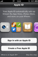 Apple iPhone 4S