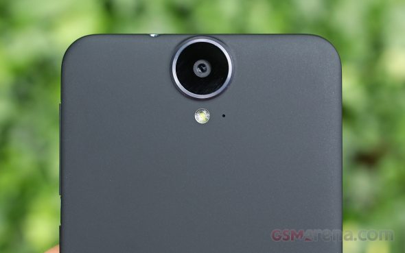 HTC One E9+