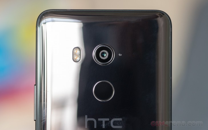 HTC U11+