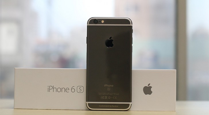 Apple Iphone 6s Receives An Aftermarket Black Gold Coating Gsmarena Com News