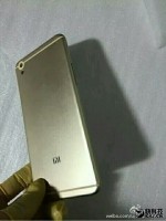 Alleged photos of the Meizu Mi 5 metal shell