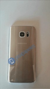 Samsung Galaxy S7 in Gold (unofficial images)