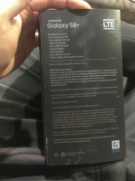 Samsung Galaxy S8+ retail box