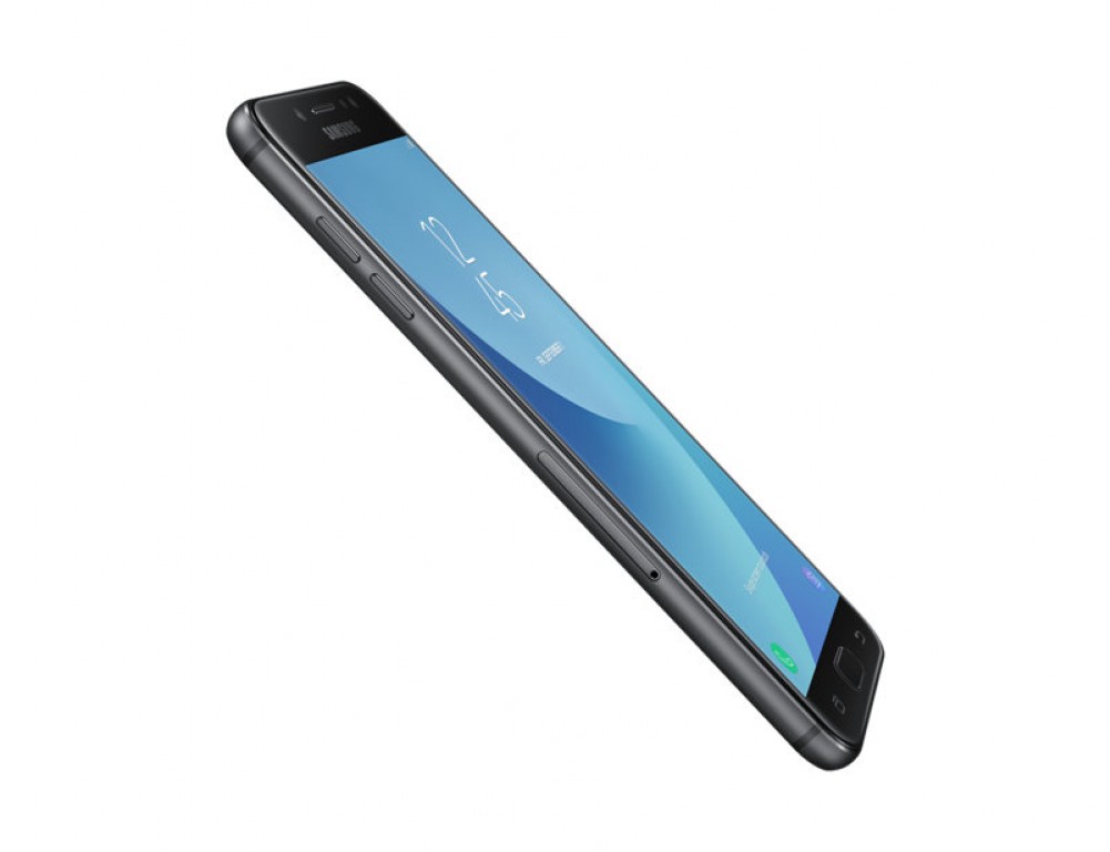 j7 plus specs