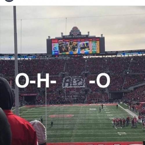 College football fans troll Apple