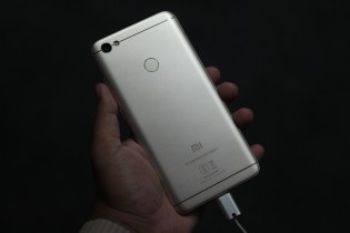 Exclusive Xiaomi Redmi Y1 back