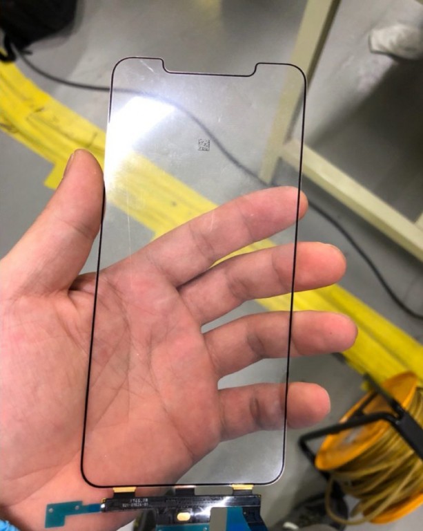 Leaked Photos Claim To Show Iphone X Plus Display And Digitizer Gsmarena Com News