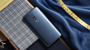 Meizu 15 in Blue