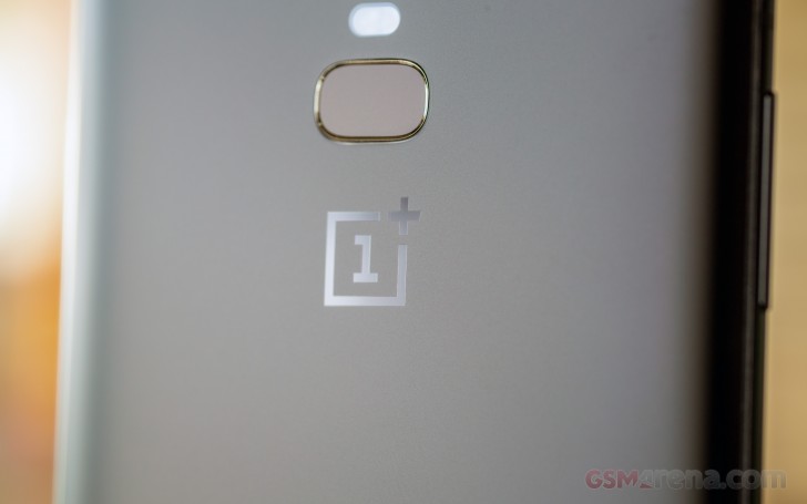 發現重大 Bug：多部 OnePlus 手機升級後出問題；OnePlus 6 遇到電航力減半與自動關機狀況！ 2