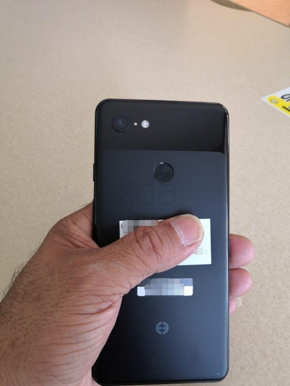 刘海屏、前置双镜头、感应式边框：Google Pixel 3 XL 真机曝光；主相机坚持单摄像镜头！ 2