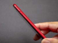 OnePlus 6 Red comes with two exclusive wallpapers