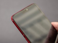 OnePlus 6 Red comes with two exclusive wallpapers