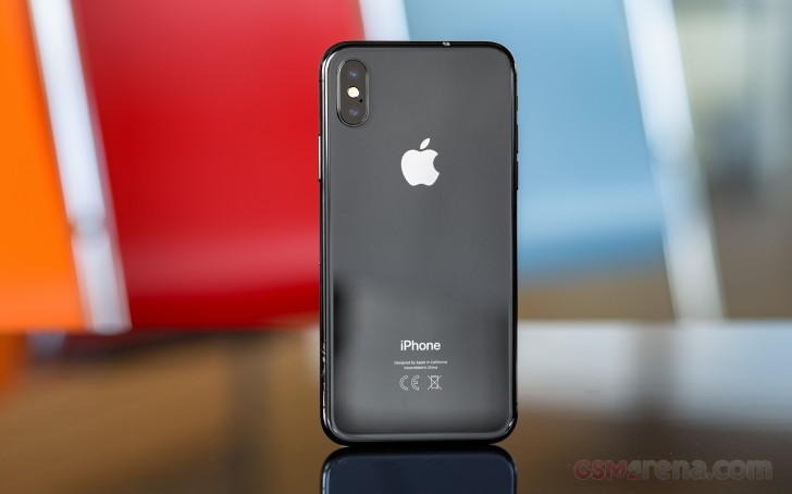 Analyst People Are Buying The Iphone Xs Max But Not The Xs Will