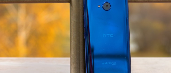 https://cdn.gsmarena.com/imgroot/news/18/11/htc-u11-life-android-pie/-728x314/gsmarena_001.jpg