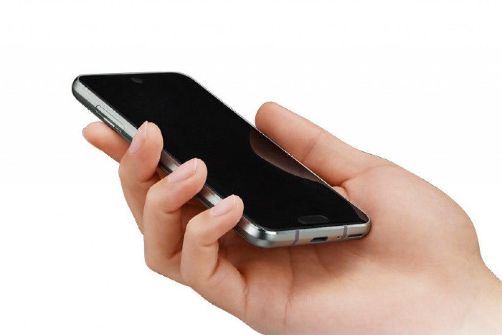 The Sharp Aquos R2 Compact Is The First Dual Notch Phone Gsmarena Com News