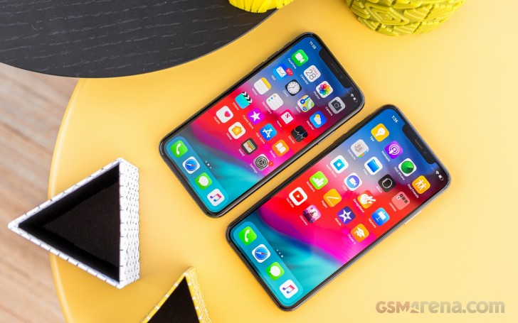 Iphone Xs Max Successor To Look The Same Have Three Rear Cameras