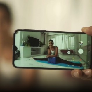 Samsung Galaxy M: normal and ultra-wide angle camera