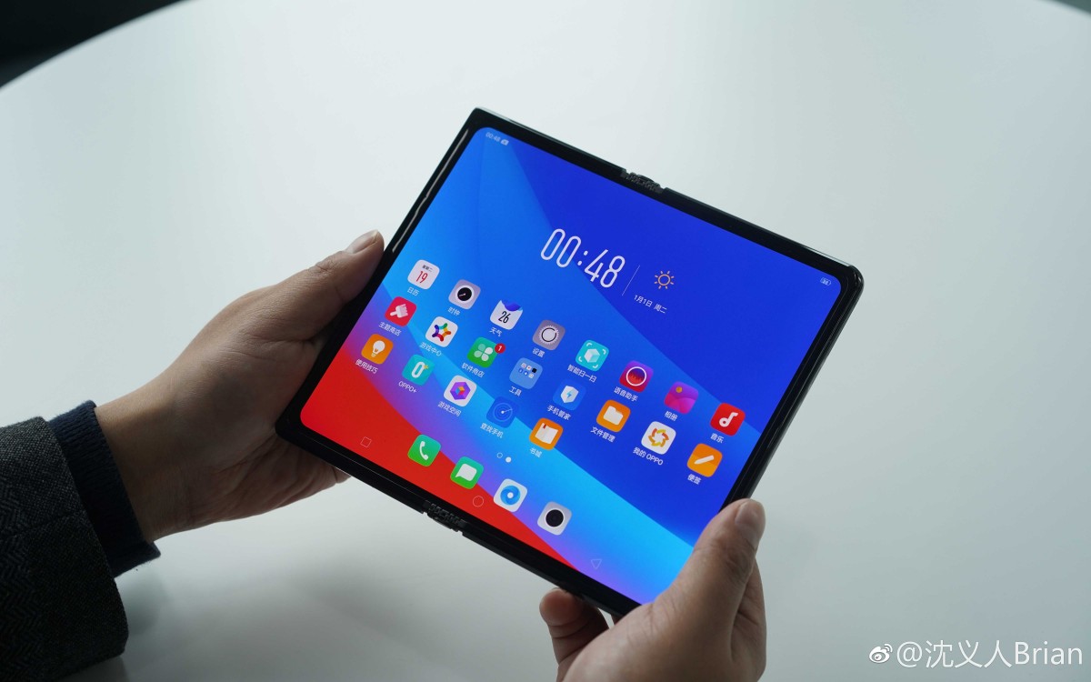 Oppo foldable phone with pop-up camera shown in patent - GSMArena.com news