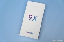 Honor 9X retail box