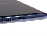 Top and bottom sides - Archos Diamond Omega review