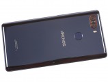 Glossy back. - Archos Diamond Omega review