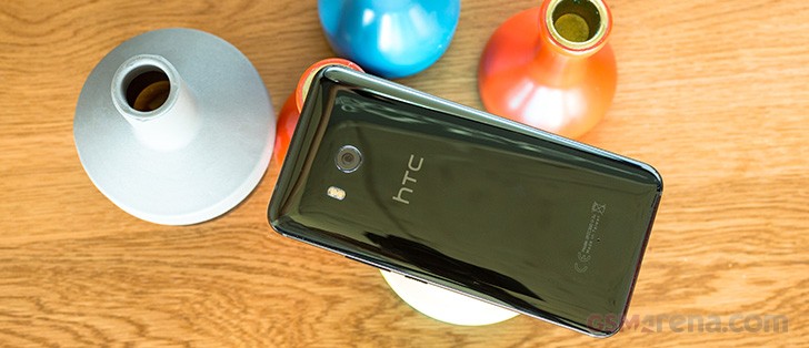 HTC to launch dual-cam phones in 2018