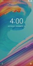 The lockscreen: No notifications - OnePlus 5T review
