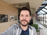 Selfie samples, Portrait mode: AI off - f/4.0, ISO 50, 1/106s - Huawei P Smart 2019 review