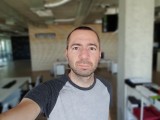 LG G7 8MP selfie portrait samples - f/1.9, ISO 50, 1/120s - LG G7 ThinQ review