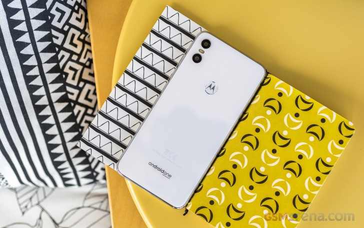 Motorola One review