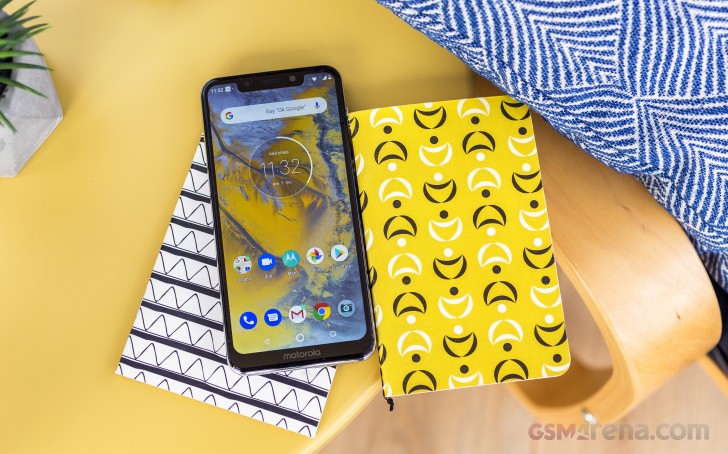 Motorola One review