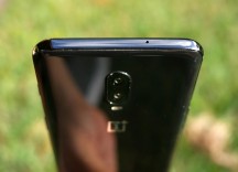 Top - Oneplus 6t Mclaren Edition Review review