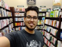 Portrait selfies - f/2.0, ISO 320, 1/50s - Oneplus 6t Mclaren Edition review