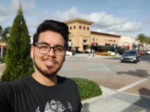 Portrait selfies - f/2.0, ISO 125, 1/3015s - Oneplus 6t Mclaren Edition review