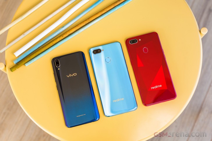 V11 vs smartprix pro pro vivo realme 2 china