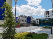 Standard photo mode - f/1.4, ISO 50, 1/5682s - Honor 20 Pro review