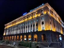 Honor 20 Pro low-light: Normal - f/1.4, ISO 500, 1/50s - Honor 20 Pro review