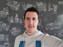 Portrait selfies - f/2.0, ISO 250, 1/50s - Honor 20 Pro review