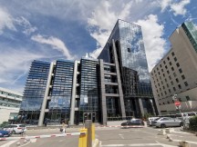 Ultra wide-angle samples - f/2.2, ISO 50, 1/2016s - Honor 20 Pro review