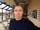 Moto G7 Play 8MP portrait selfie samples - f/2.2, ISO 147, 1/50s - Motorola Moto G7 Play review