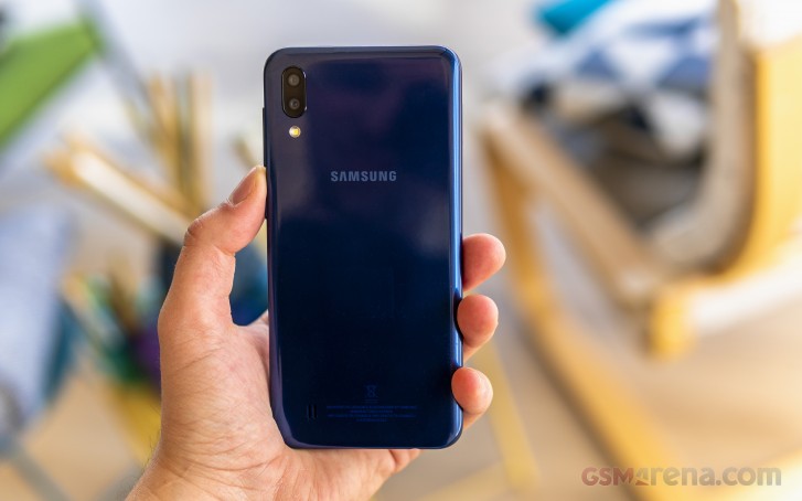 Samsung Galaxy M10 review