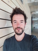Live Focus samples, people - f/1.9, ISO 100, 1/50s - Samsung Galaxy M30 review